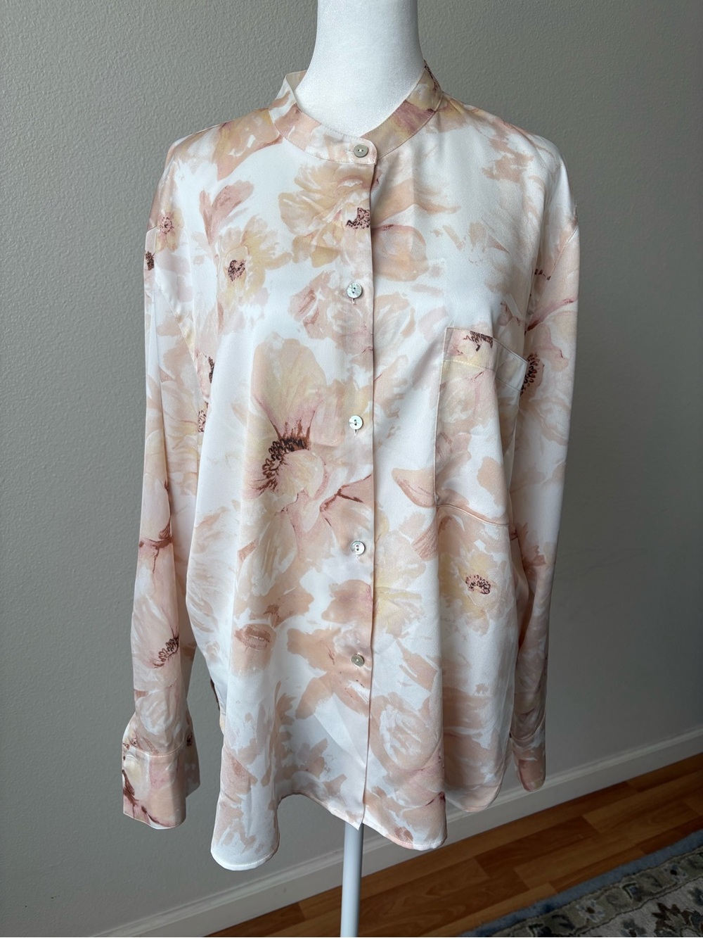 Vince Peach and Cream Floral Button-Front Blouse XL